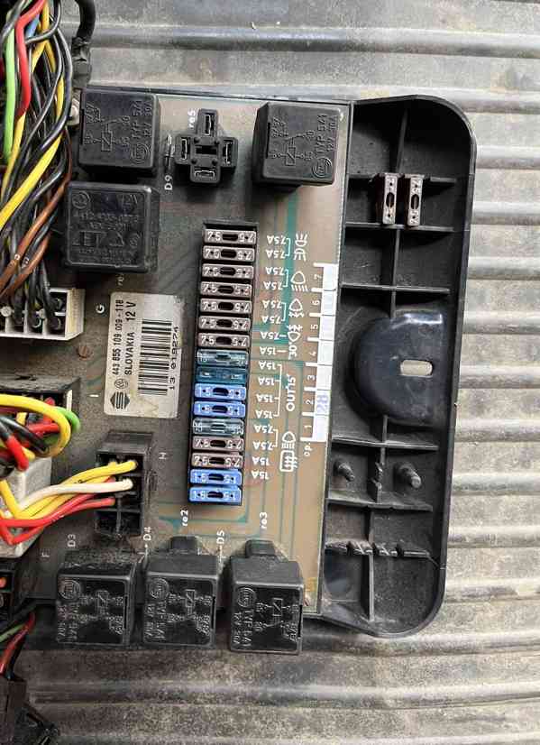 Elektroinstalace FAVORIT karburátor 93/94 - foto 3