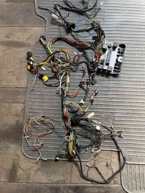Elektroinstalace FAVORIT karburátor 93/94 - foto 2