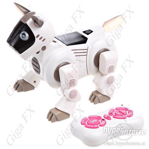 Robotický pes na dálkové ovládání - foto 1