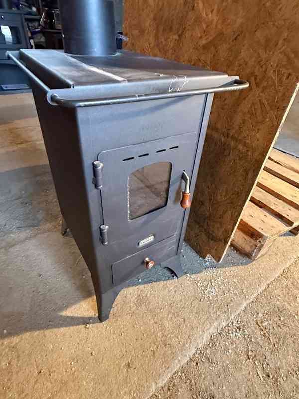 Kamna PRITY Fireplace
