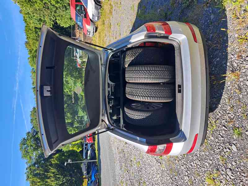 Škoda Octavia kombi 2.0 4x4 - foto 7