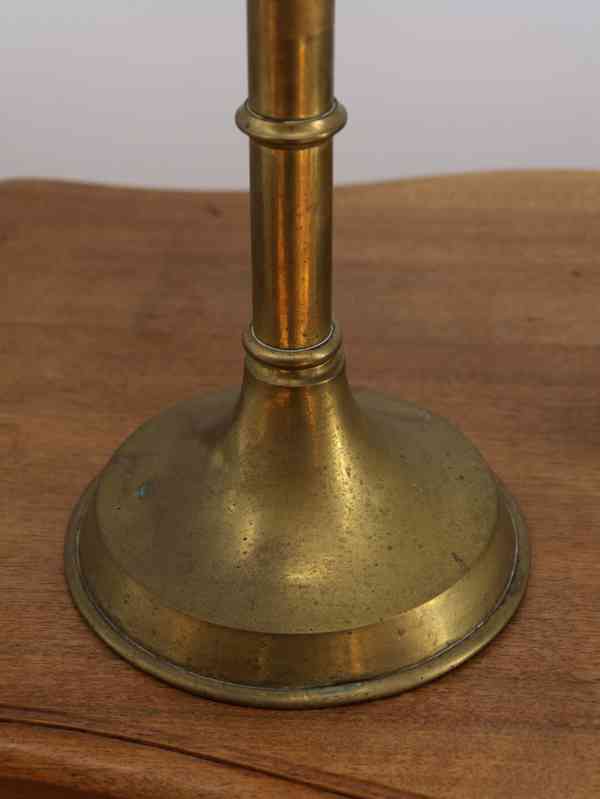 Párové neogotické svícny z mosazi - foto 4