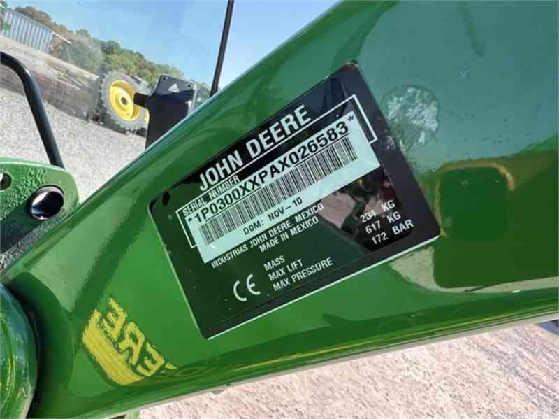 Traktor JOHN DEERE 3520  - foto 10