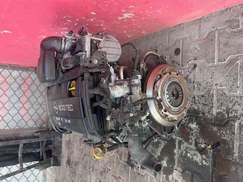Motor 1,6 16V Opel 77KW Z16XEP Astra kompletní - foto 3