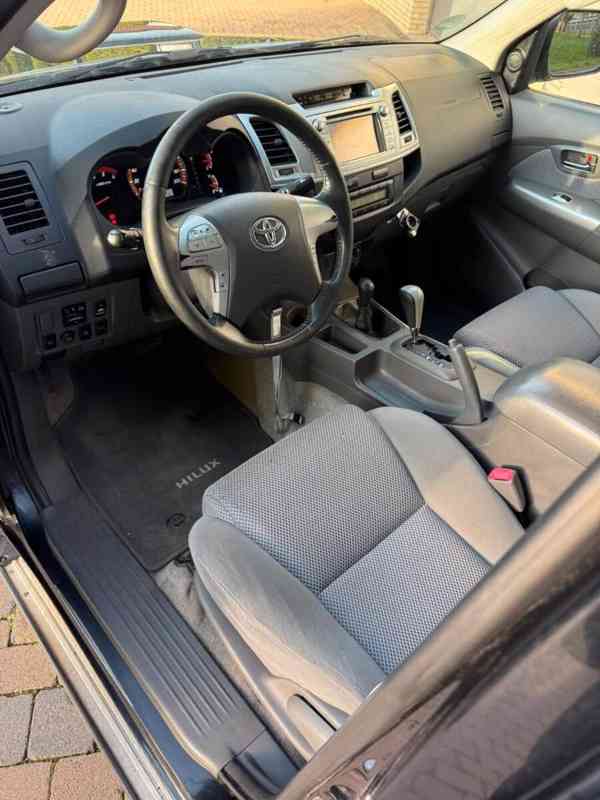 Toyota Hilux3.0 D-4D Aut. 126kw - foto 15