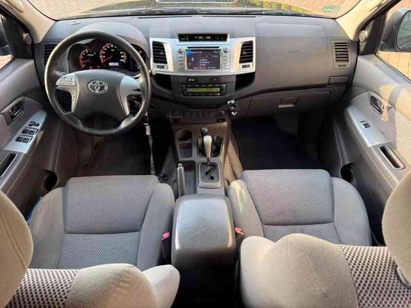 Toyota Hilux3.0 D-4D Aut. 126kw - foto 10