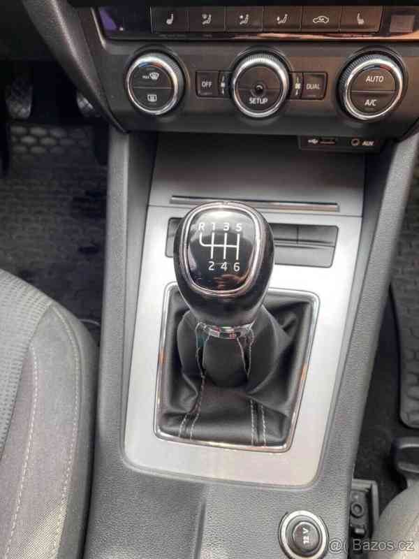 Škoda Octavia 2,0   3. 2014 - foto 4