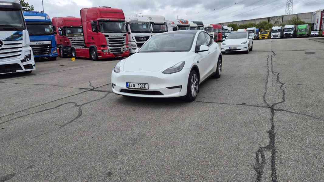 TESLA Model Y AWD Long Range - foto 2