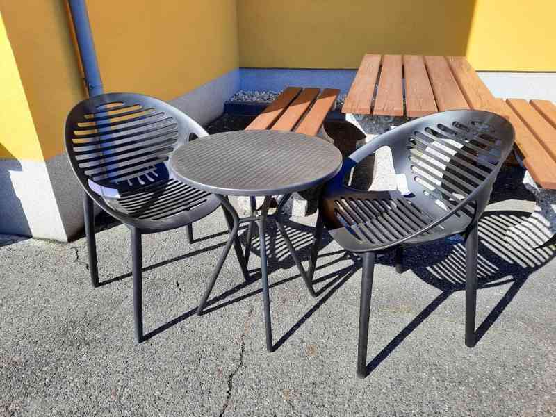 Levný zahradní nábytek stolek 700Kč, židle cena kus od 359Kč