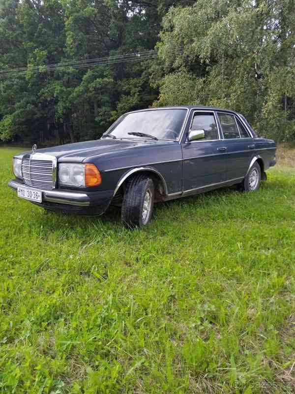 Mercedes-Benz 123 W123	 - foto 8