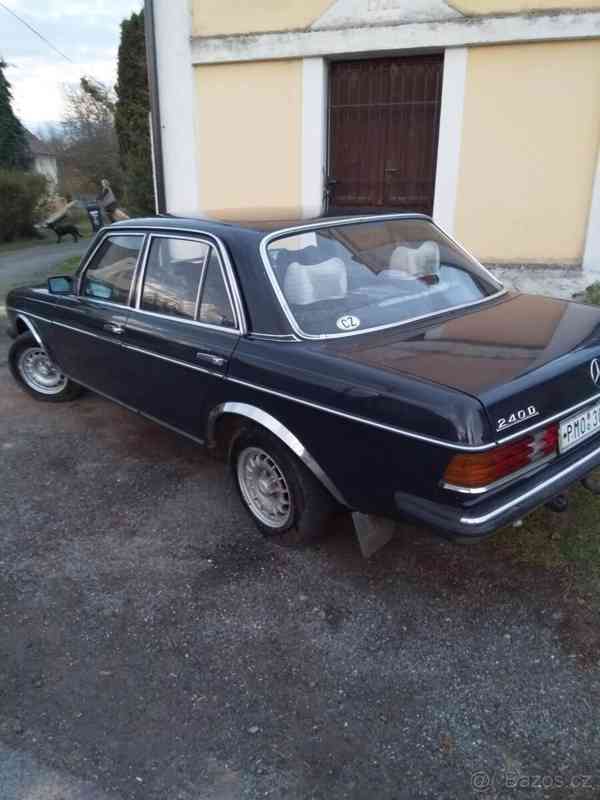 Mercedes-Benz 123 W123	 - foto 9