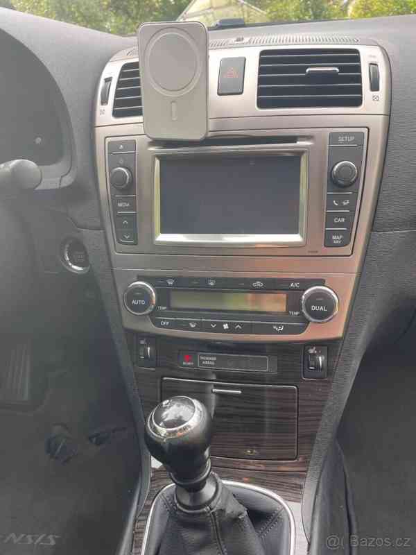 Toyota Avensis 1,8 - foto 3
