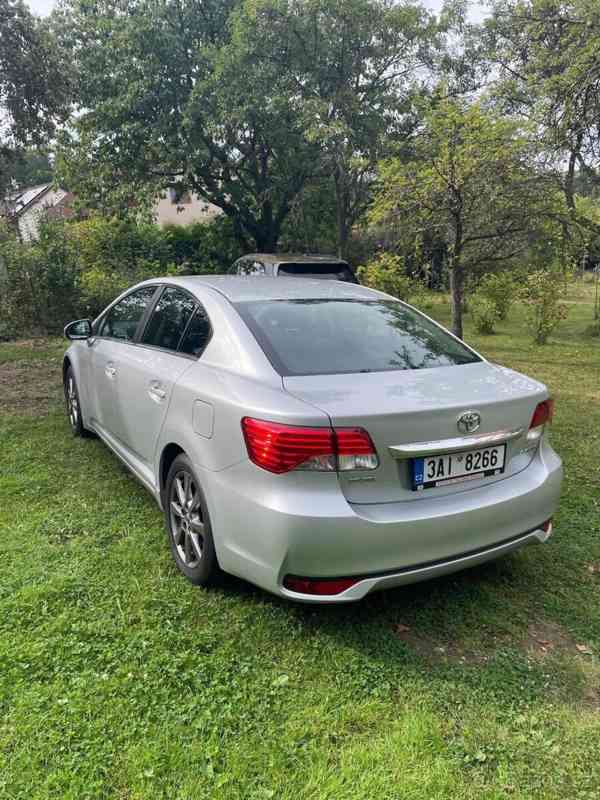 Toyota Avensis 1,8 - foto 4