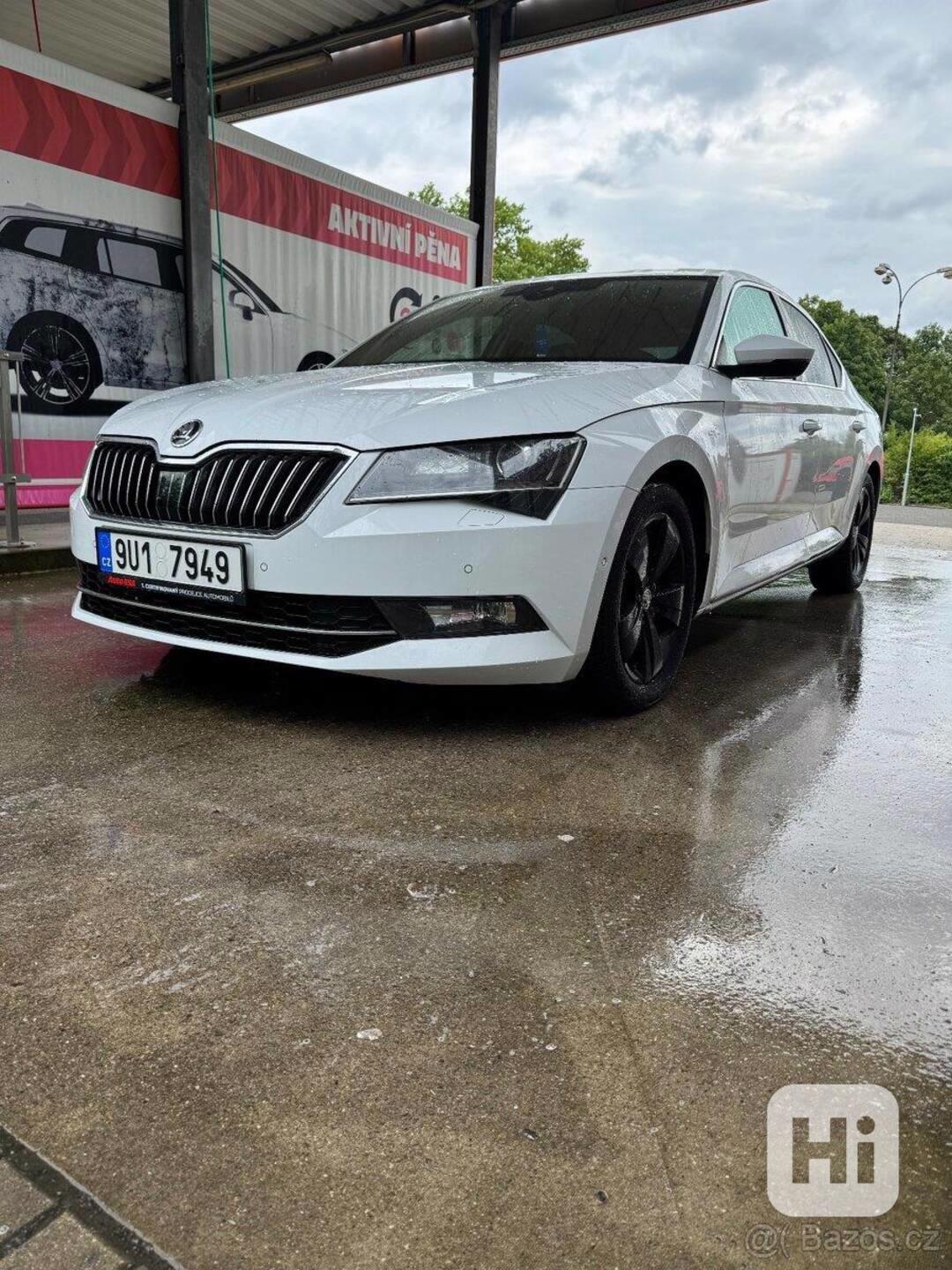 Škoda Superb 2,0   Přenechám úvěr - foto 1