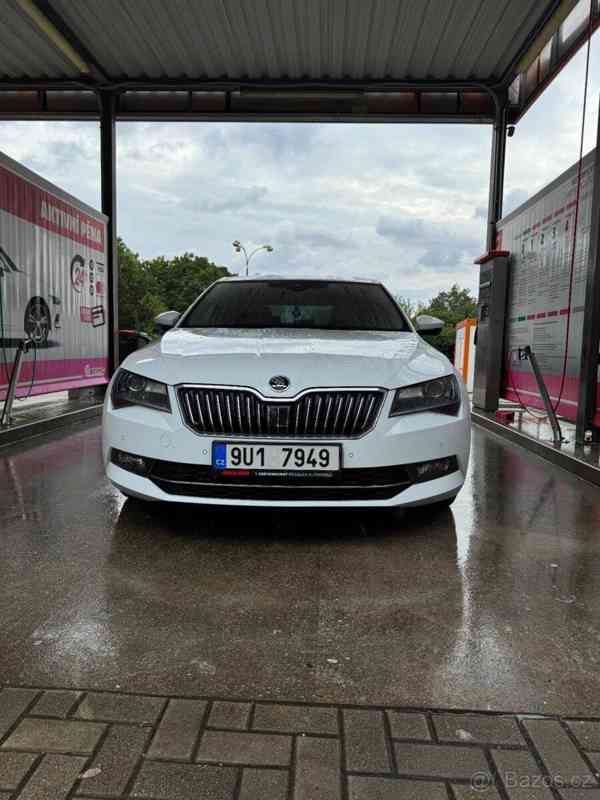 Škoda Superb 2,0   Přenechám úvěr - foto 6