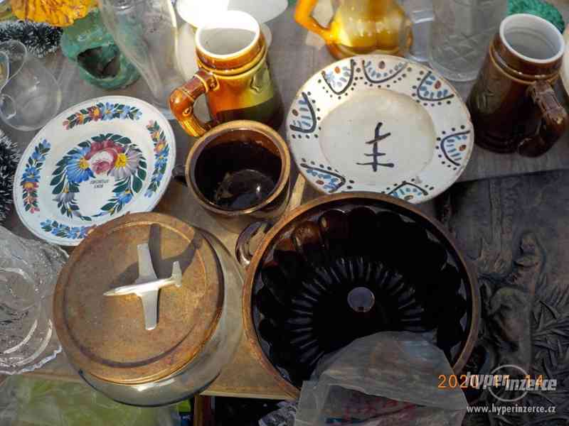 trocha skla , porcelánu a keramiky - foto 1