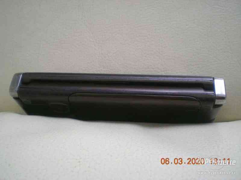 Nokia E90 - funkční komunikátory z r.2007 v TOP stavu - foto 8