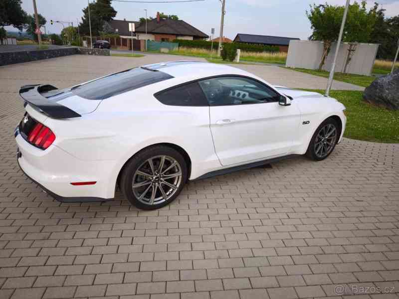 Ford Mustang 5,0   GT V8 - foto 6