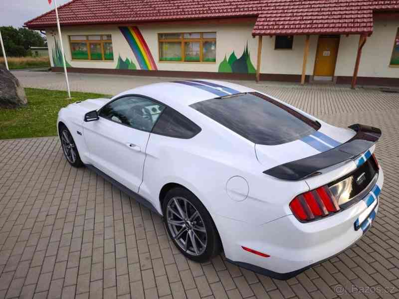 Ford Mustang 5,0   GT V8 - foto 4