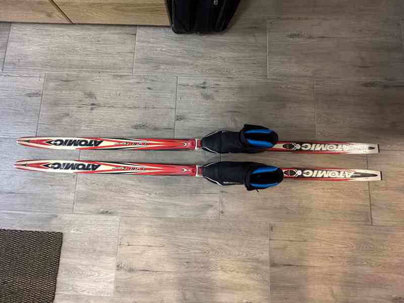 Běžky Set: Atomic Tiger 150cm; Boty: Salomon 36,5EU + Hole - foto 2