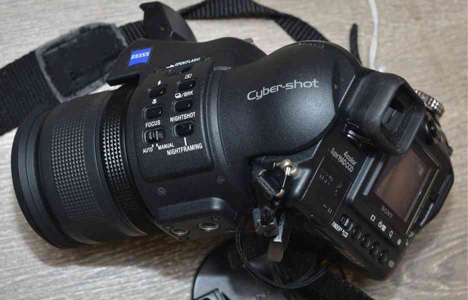 SONY CyberShot DSC-F828 *8Mpix CCD*7x Opt.Zoom*BAG - foto 10
