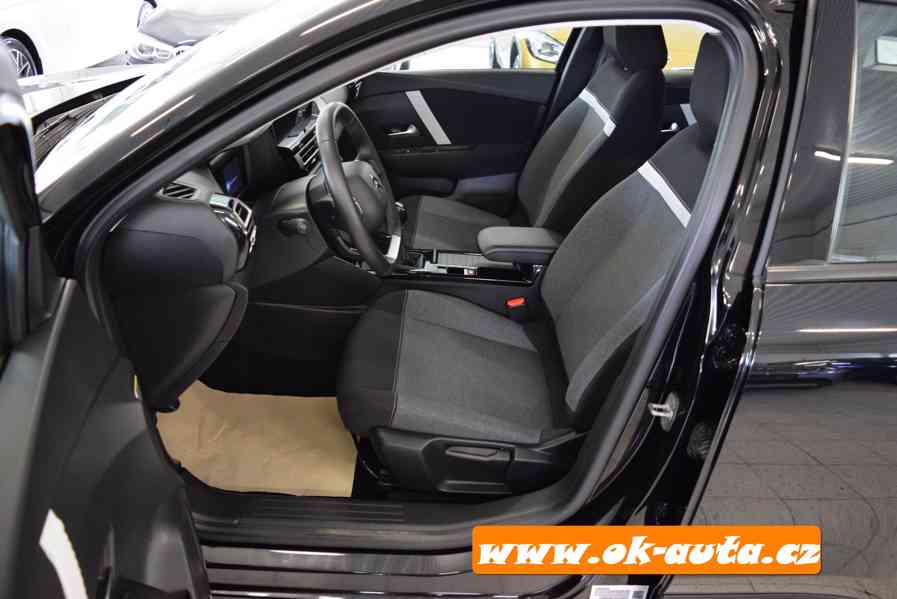 Citroën C4 1.2 PURETECH FEEL 2023-DPH - foto 8