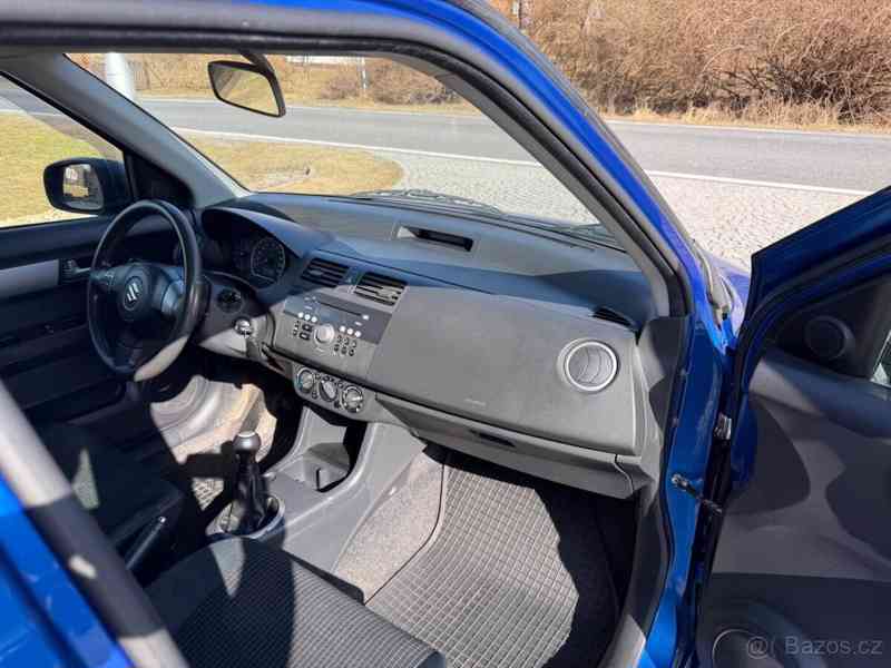 Suzuki Swift 1,3 - foto 15