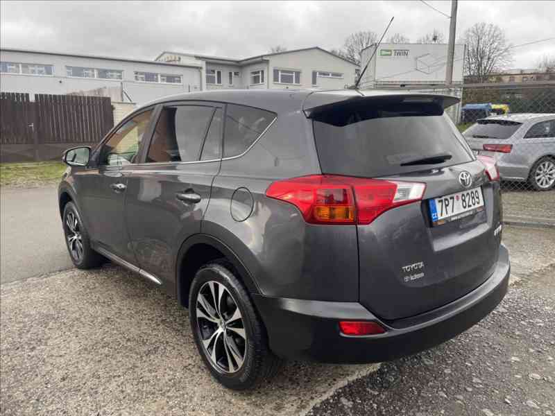 Toyota RAV4 2,0 D-4D PLNÝ SERVIS - foto 4