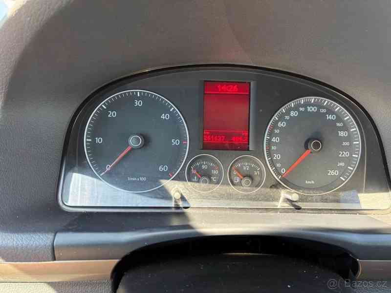 Volkswagen Touran 2,0   TDI 103kw DSG rv.2010 - foto 14