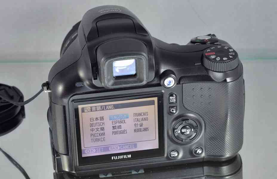 Fujifilm FinePix S6500fd 6 Mpx *10,7x op.zoom  - foto 6