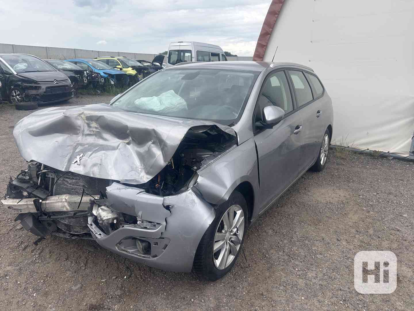 Peugeot 308SW 1,6 e-hdi 9HC - 9H05 85KW prodám náhradní díly - foto 1