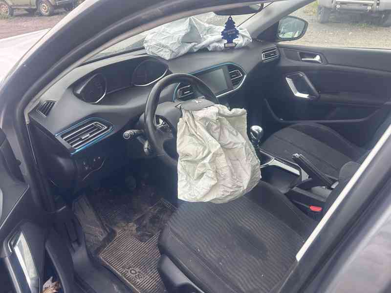 Peugeot 308SW 1,6 e-hdi 9HC - 9H05 85KW prodám náhradní díly - foto 5
