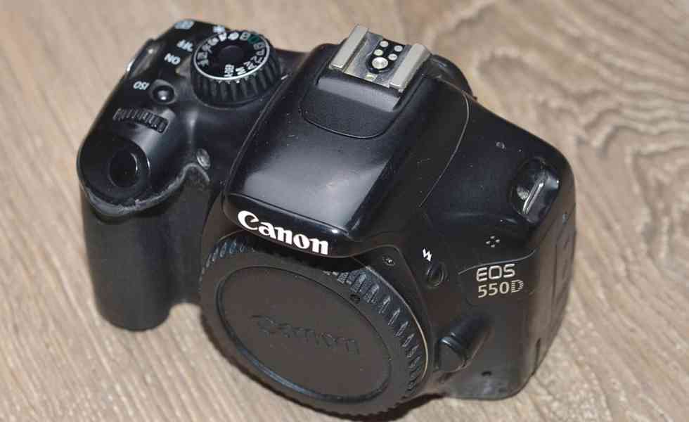 Canon EOS 550D *CMOS *Full HDV*Live View*41500 Exp - foto 4