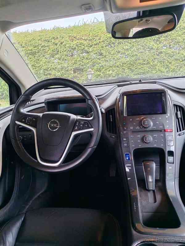Opel Ampera 1,4   Plug-Hybrid - foto 16