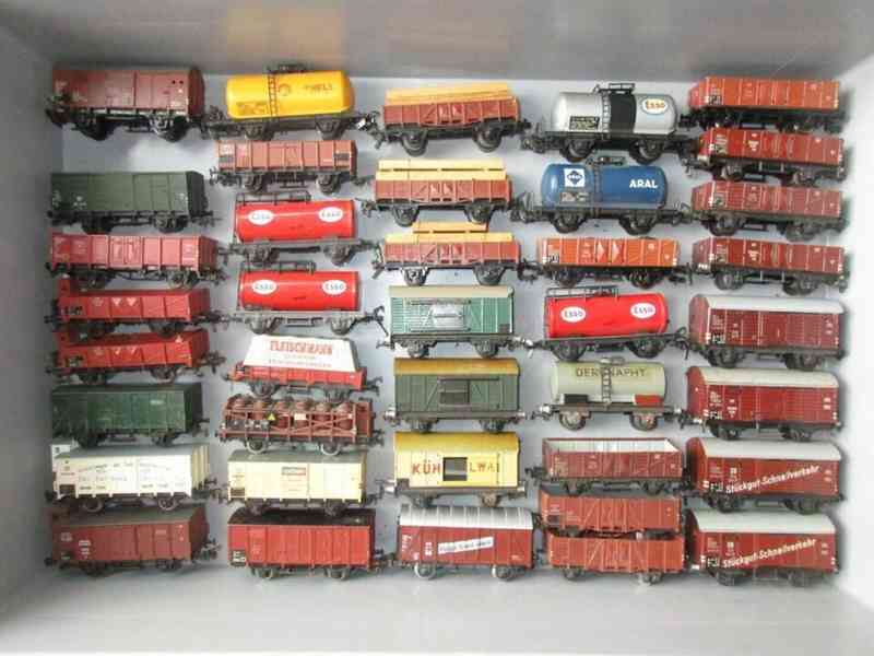 Modely vláčků vagónu  - foto 71