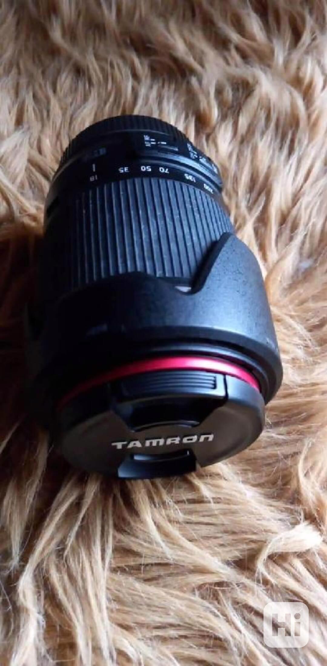 Canon EOS 700D - foto 1