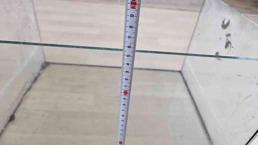 Akvárium 45x33x25, vyzvednutí Kralupy. - foto 3