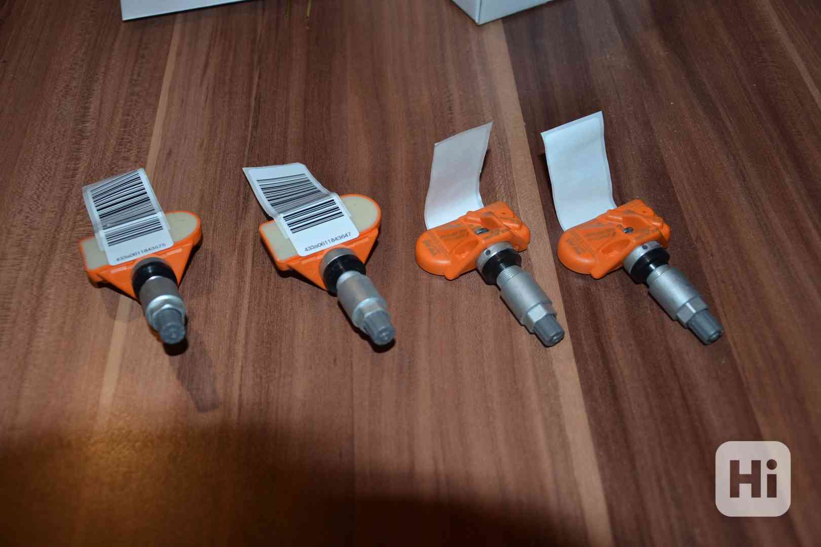 Sada 4ks NOVÉ ORIG.čidla tlaku TPMS + ventilky - foto 1