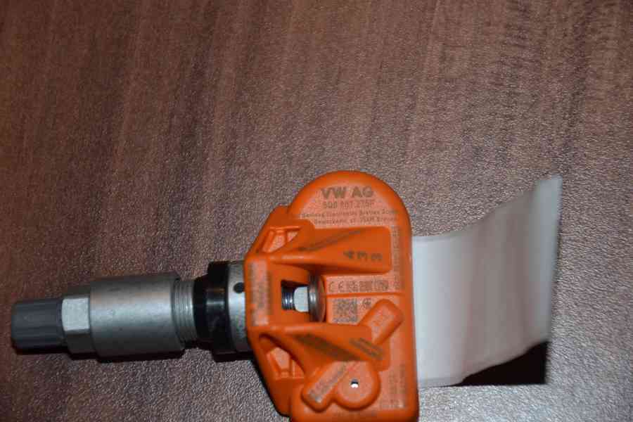 Sada 4ks NOVÉ ORIG.čidla tlaku TPMS + ventilky - foto 6