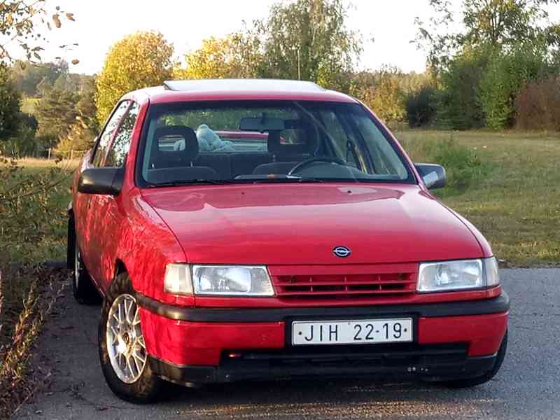 Opel Vectra 2.Oi - foto 1