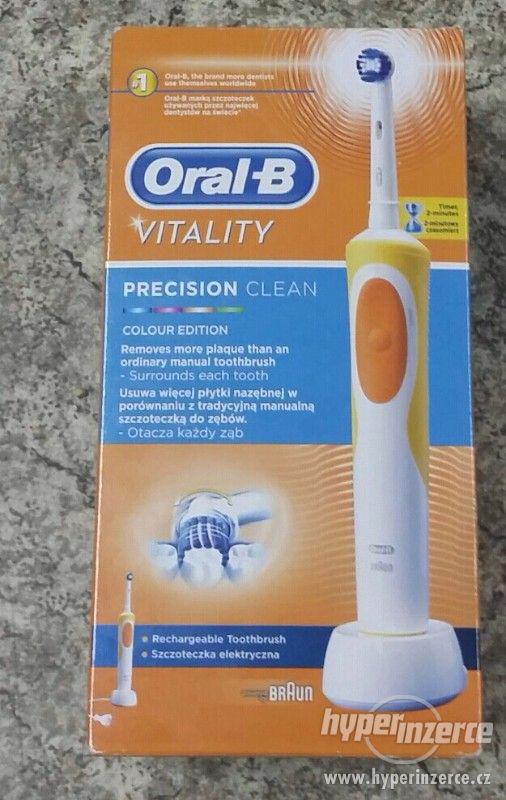 Elektrický zubní kartáček nový ORAL B - foto 1