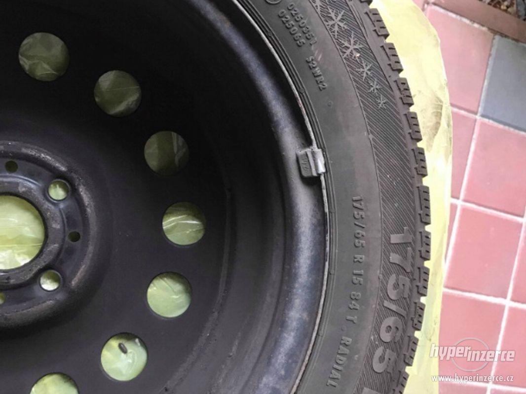 Zimní pneumatiky jako nové - foto 1