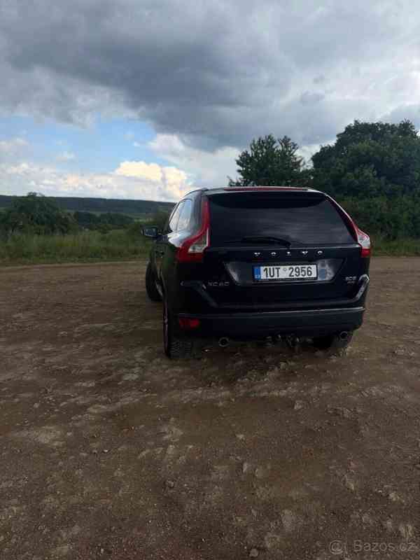 Volvo XC60 2,4 - foto 9