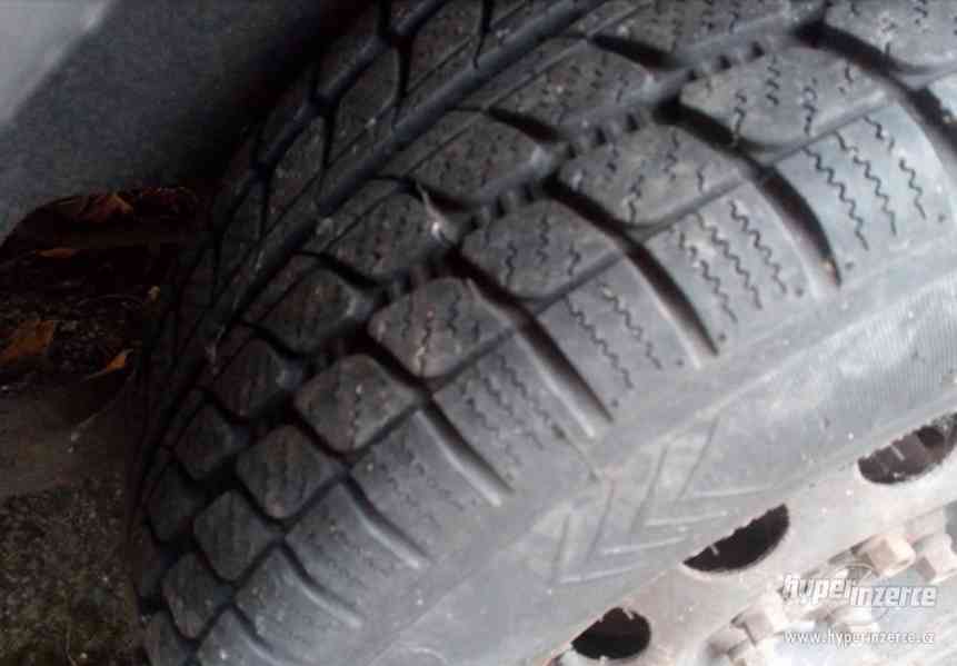 sada zimní pneu + disky 195/65R15  Ford Galaxy - foto 2