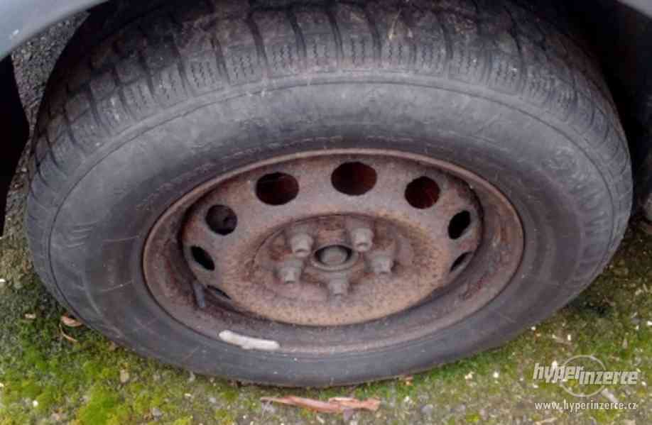 sada zimní pneu + disky 195/65R15  Ford Galaxy - foto 5
