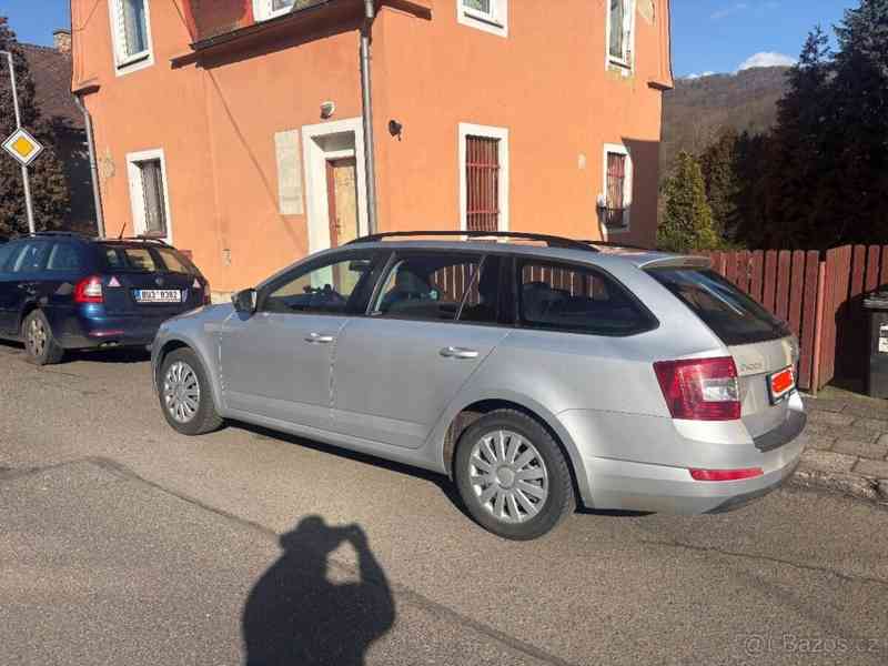 Škoda Octavia 1,6   2015 - foto 4