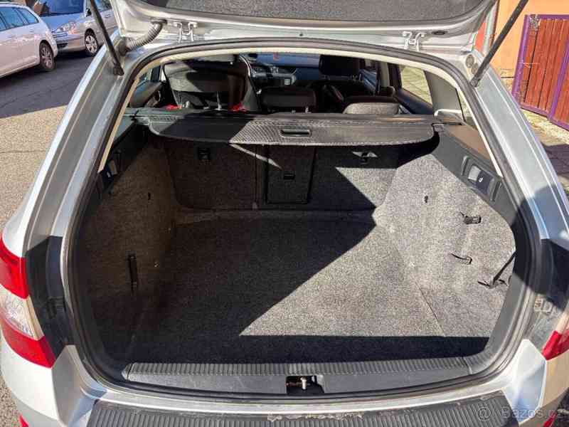 Škoda Octavia 1,6   2015 - foto 6