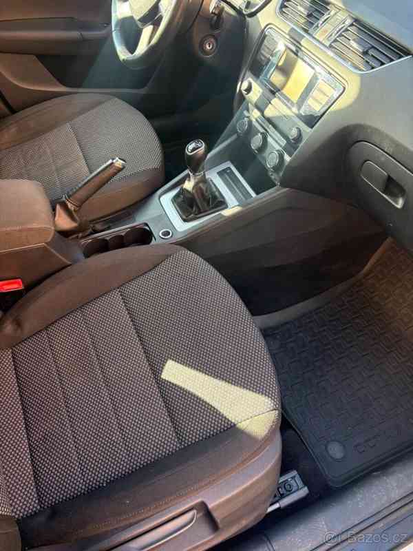 Škoda Octavia 1,6   2015 - foto 8