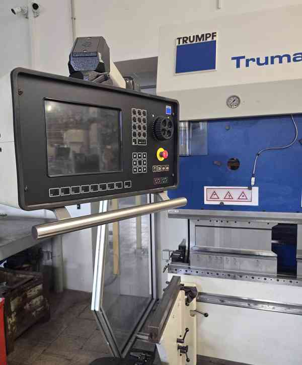 Použitý ohraňovací lis Trumpf TrumaBend V50, r. v. 2001 - foto 10