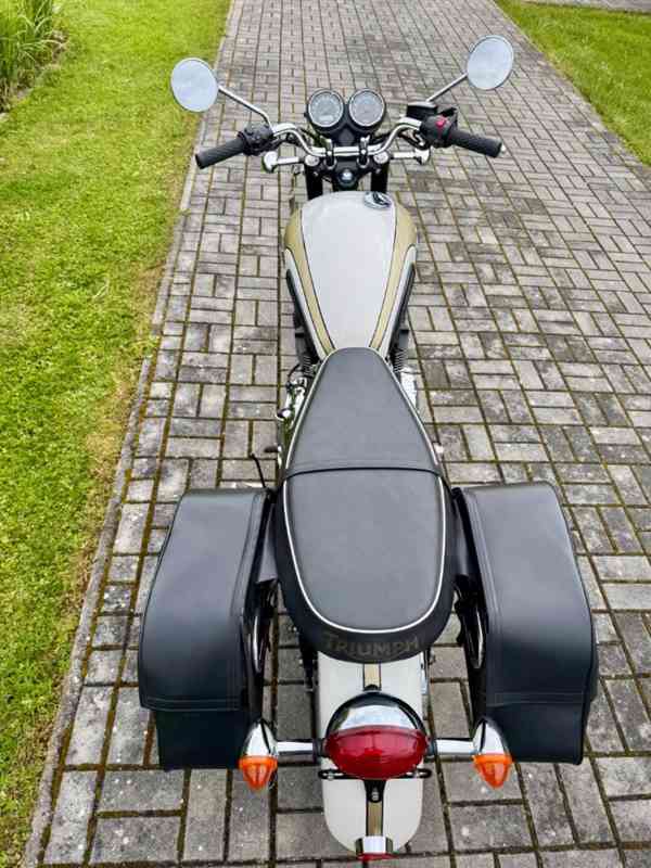 Triumph Bonneville T100 - foto 9